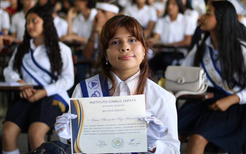 ESTUDIANTES4