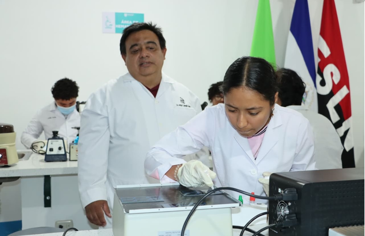 LABORATORIOS1
