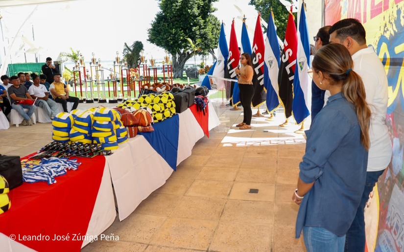 Material-Deportivo-16