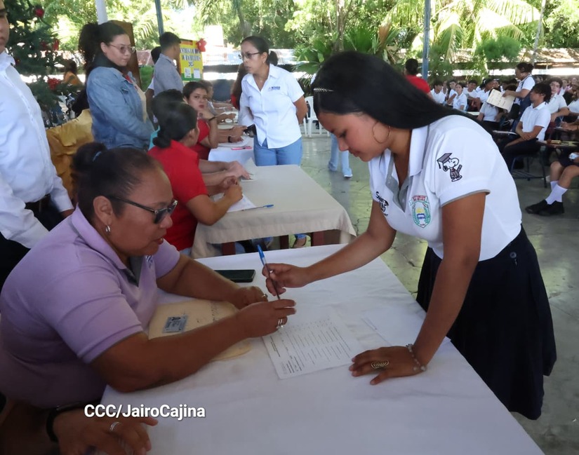 Bono-Presidencial-a-Bachilleres-17