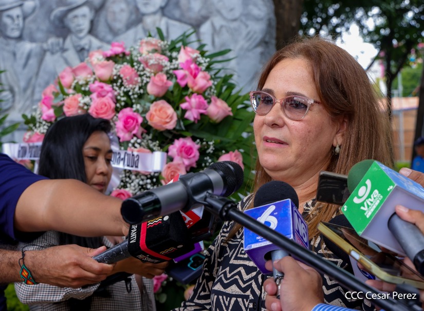 Cmdte-Fidel-Castro-24