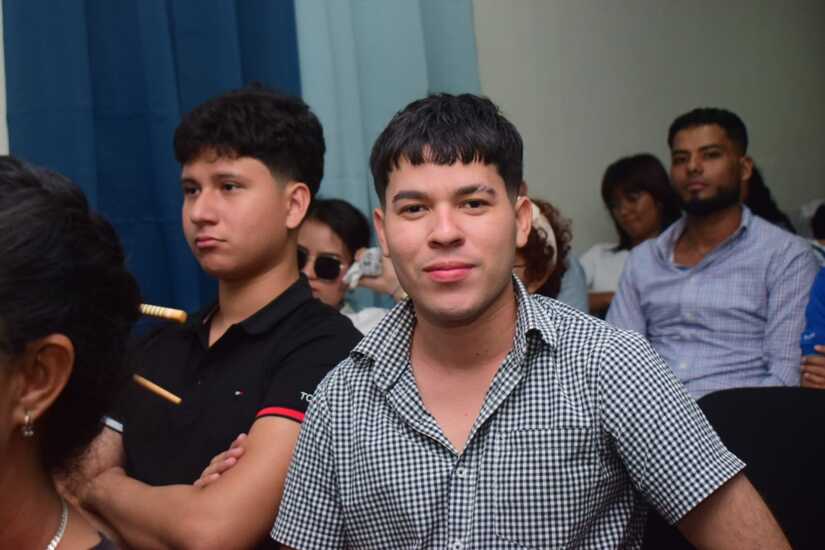 ESTUDIANTES-(9)