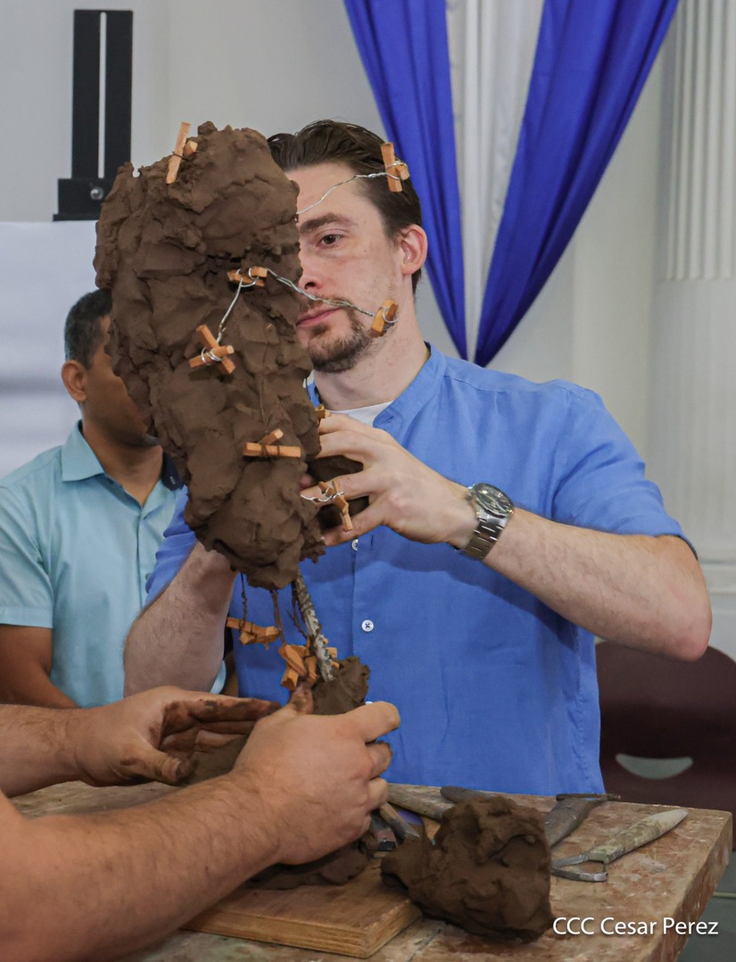 Escultores-Rusos-41