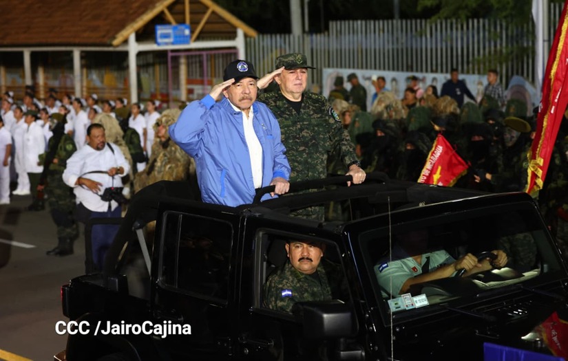 Desfile-Pueblo-Ejercito-5