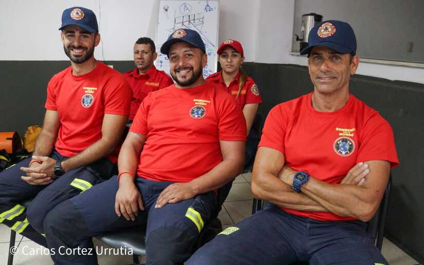 BOMBEROS-4