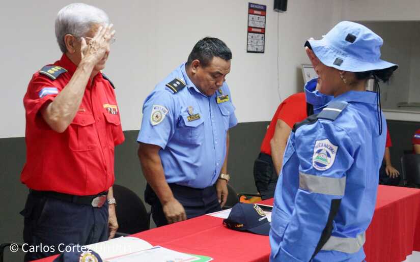 BOMBEROS-8