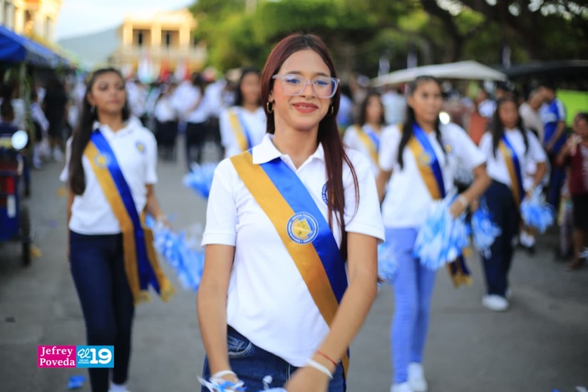 DESFILE-(25)
