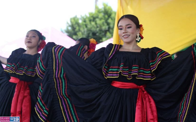 HUIPIL-(11)