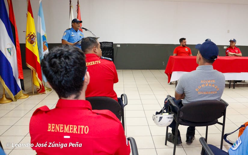 BOMBEROS8