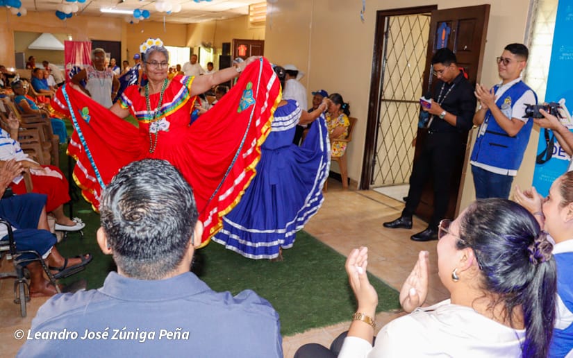 Adultos-Mayores-20