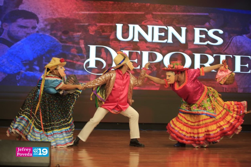 UNEN-8