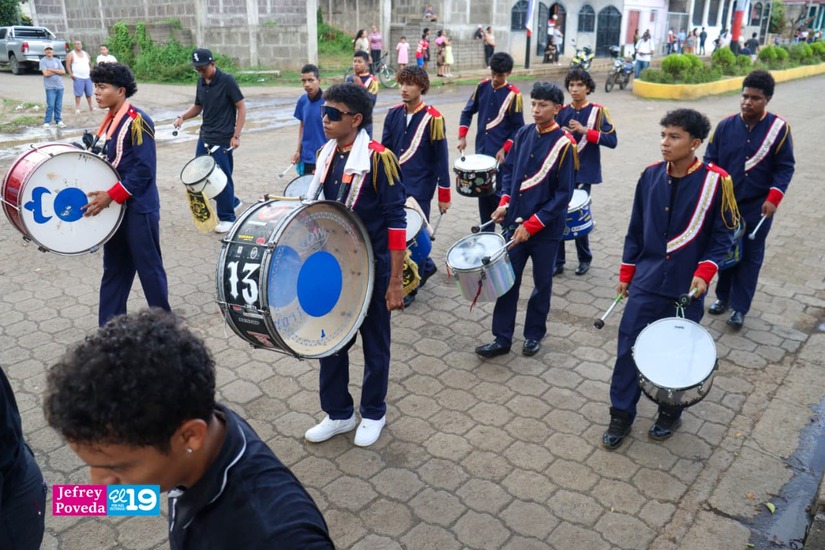 BANDAS4
