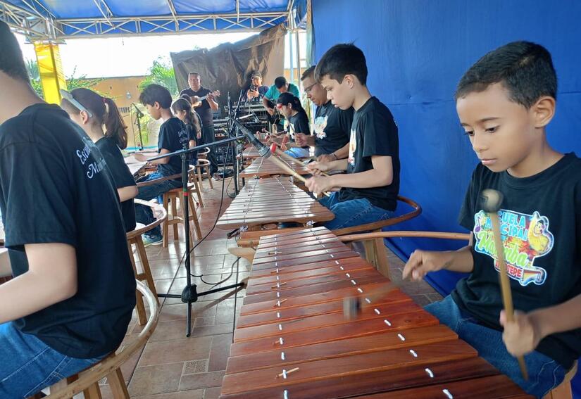 CARAZO-(9)