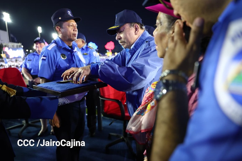 Aniversario-Policia-Nacional-16