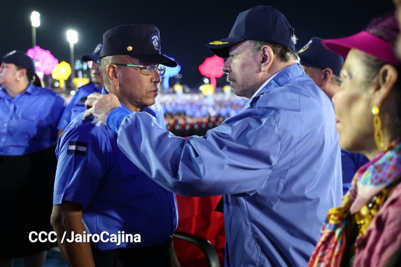 Aniversario-Policia-Nacional-25