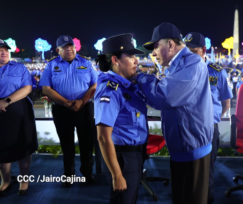 Aniversario-Policia-Nacional-8