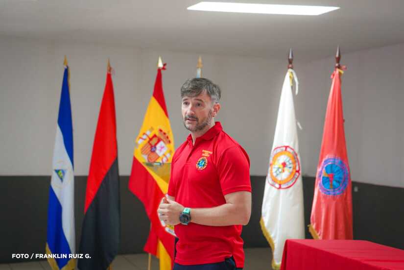 Bomberos-Unidos-11