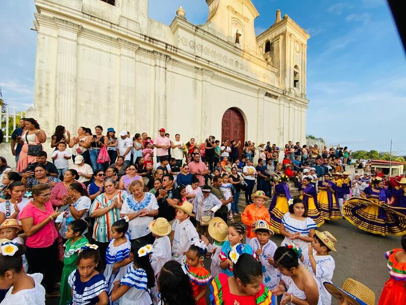 HUIPIL15