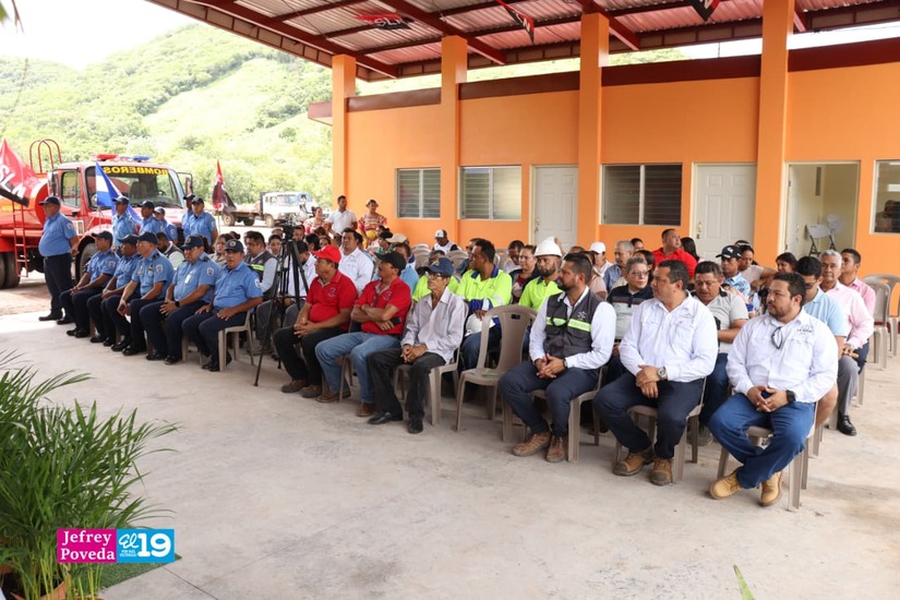 BOMBEROS15