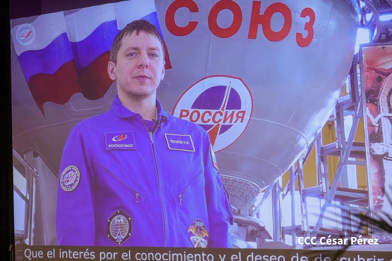 GAGARIN-(66)