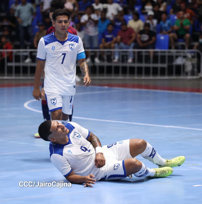 Futsal--(15)