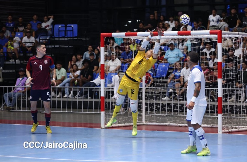 Futsal--(7)