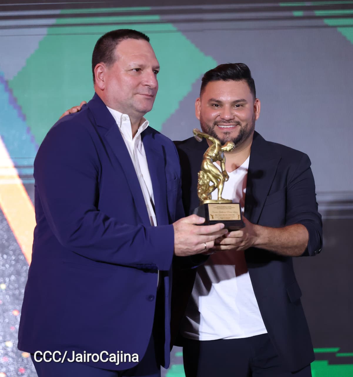 Premios-24
