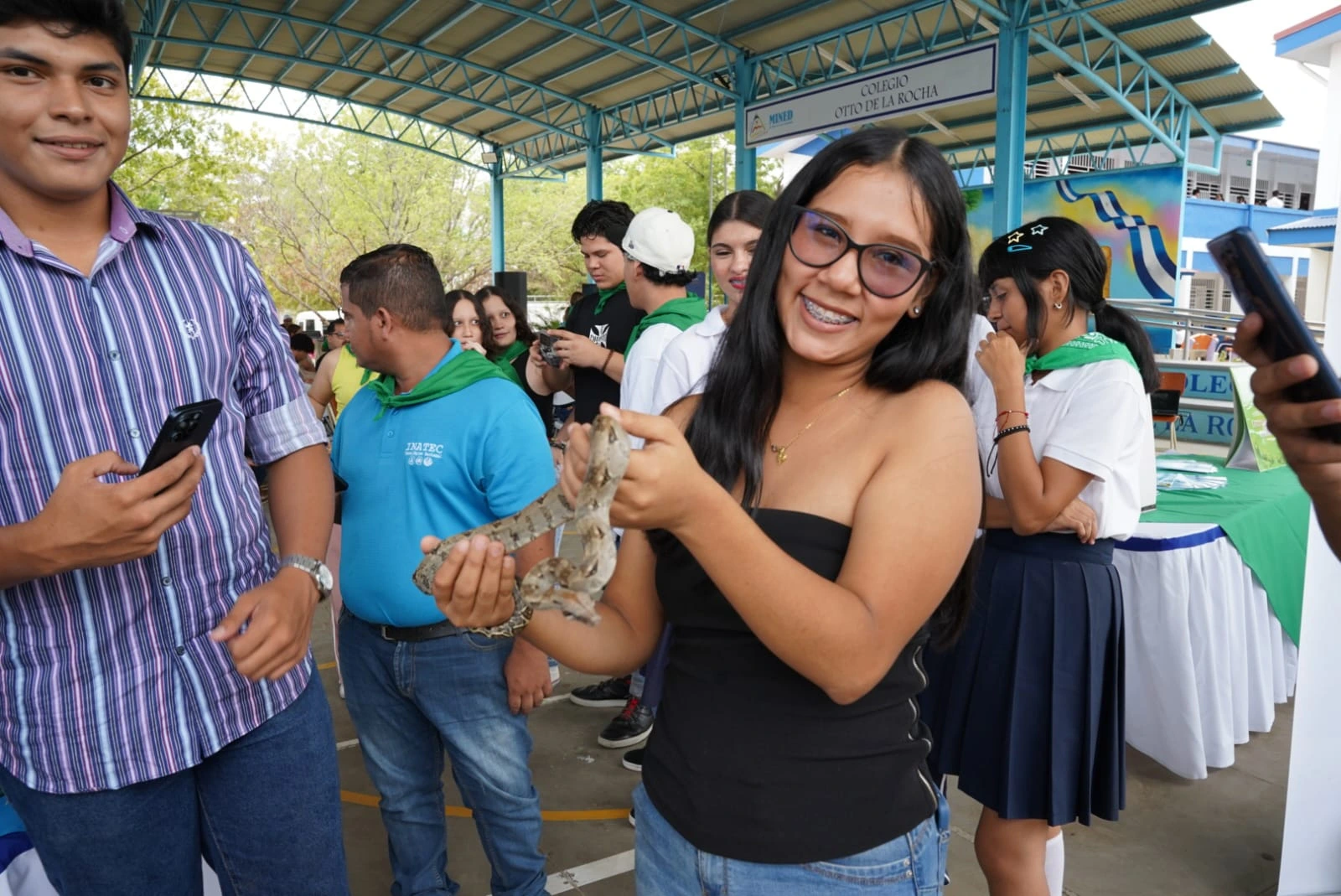 MADRE-TIERRA14