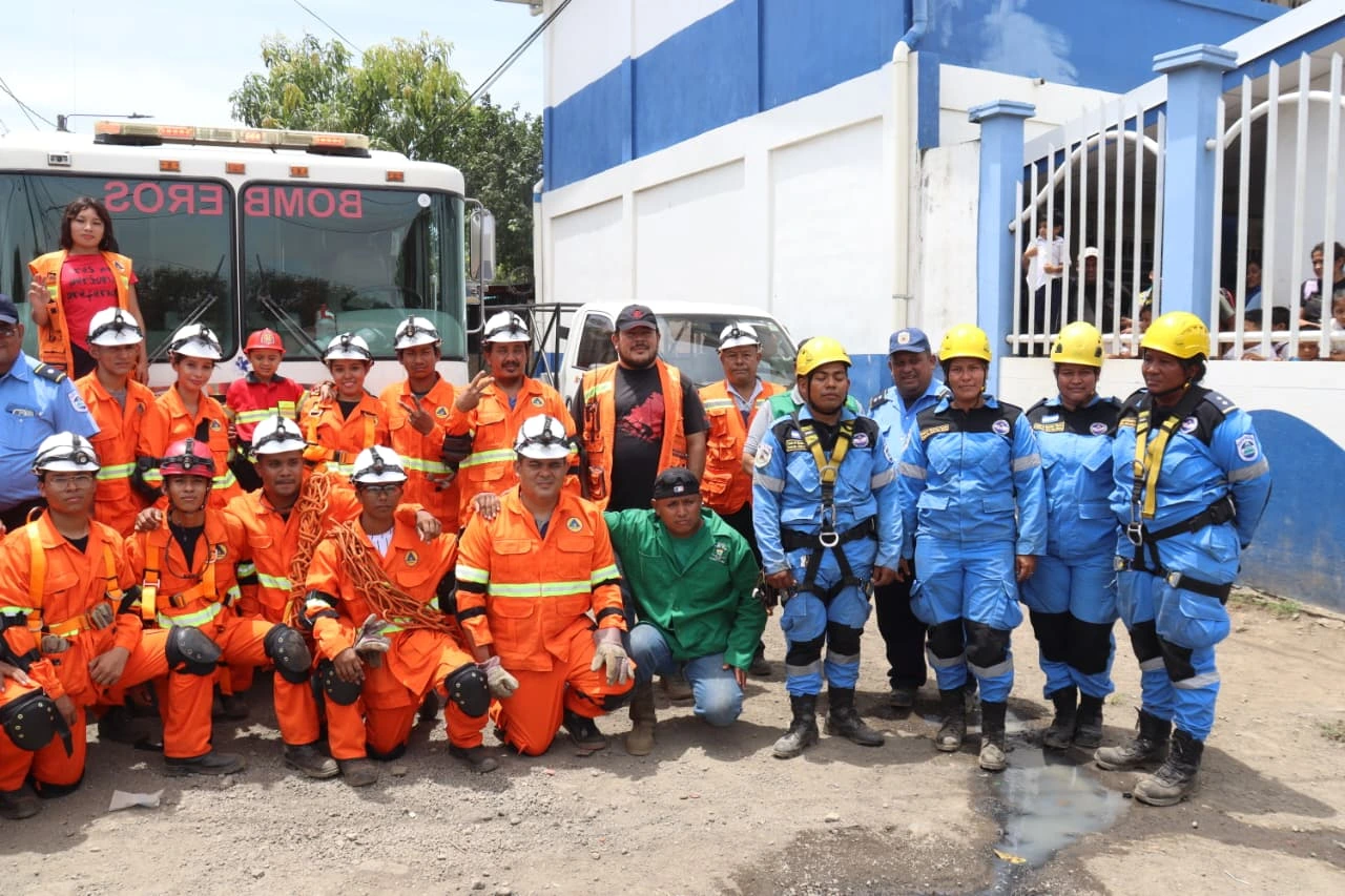 BOMBEROS16_16_11zon