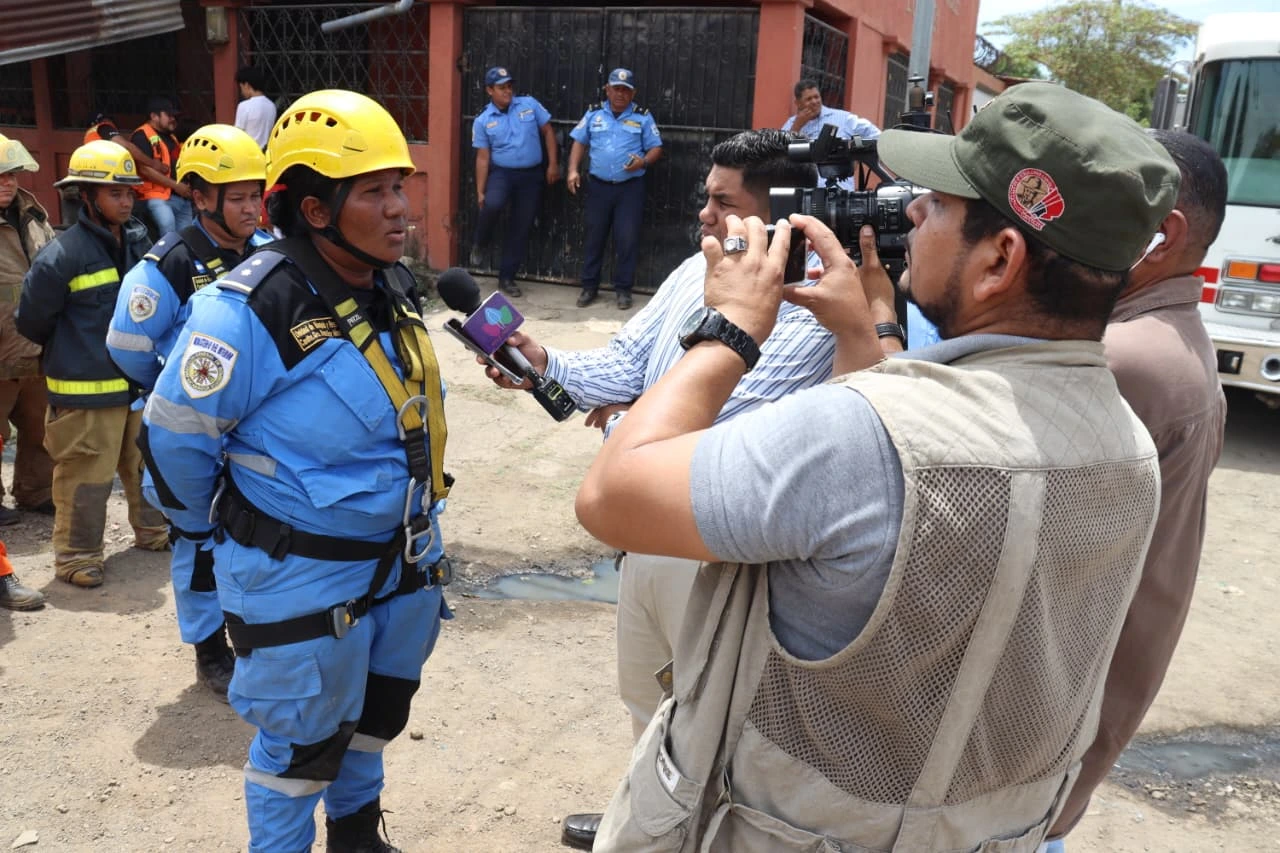BOMBEROS17_17_11zon