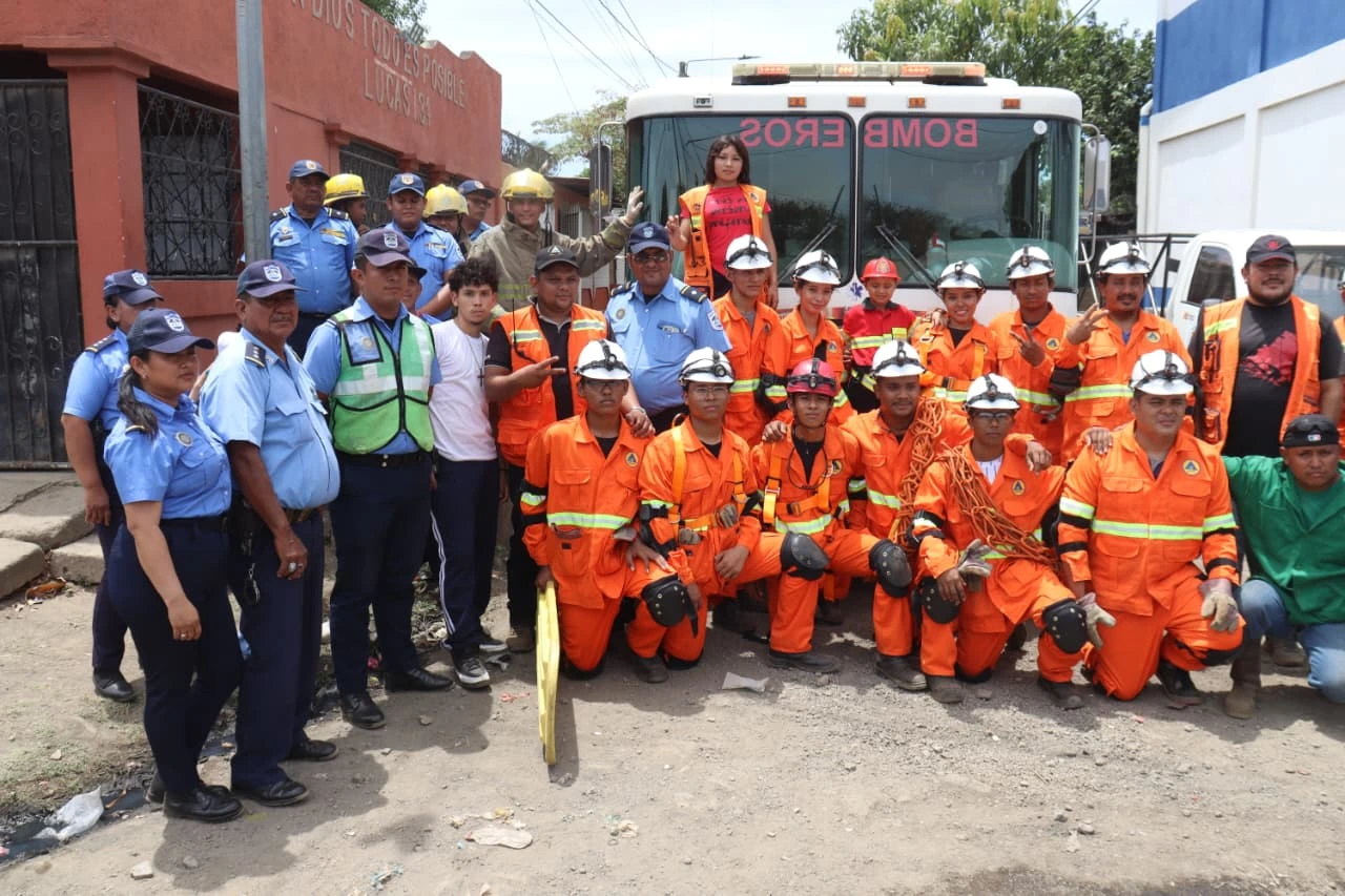 BOMBEROS24_24_11zon