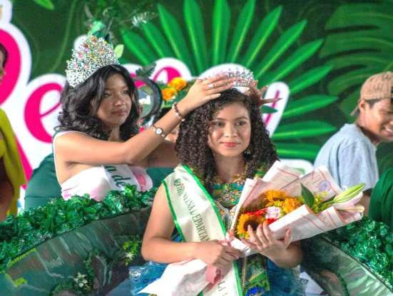 REINAS4