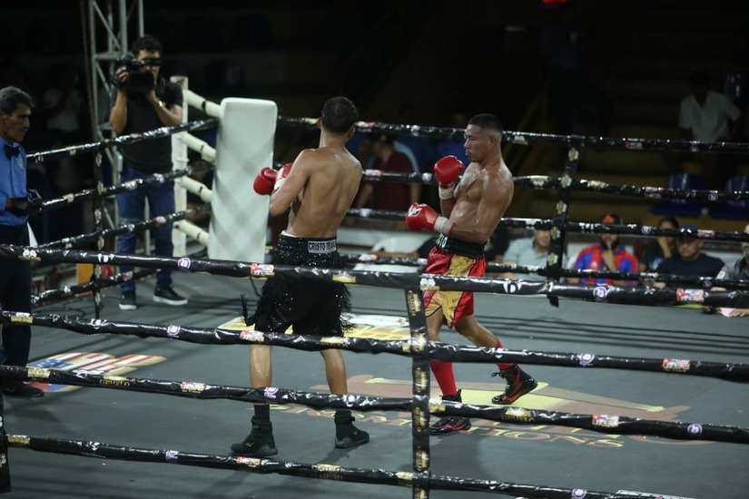 Boxeo--(39)