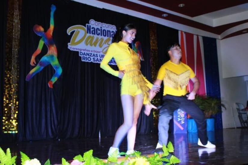 Danza--(9)
