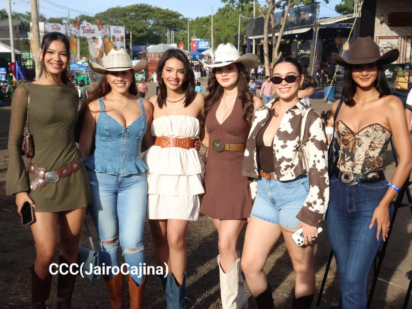 FERIA--(32)