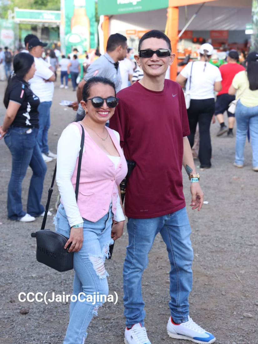 FERIA--(50)