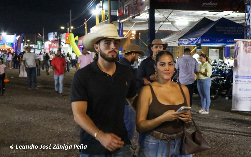 Feria--(19)