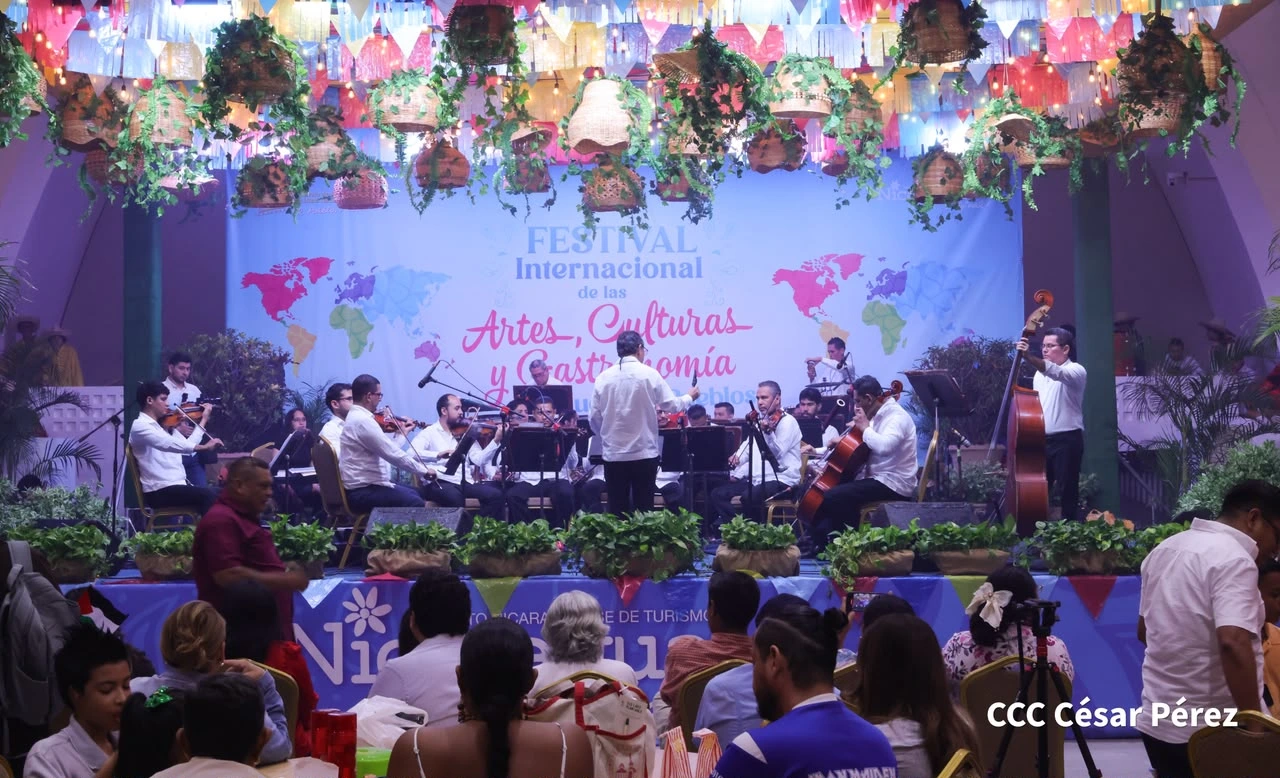 FESTIVAL-(2)