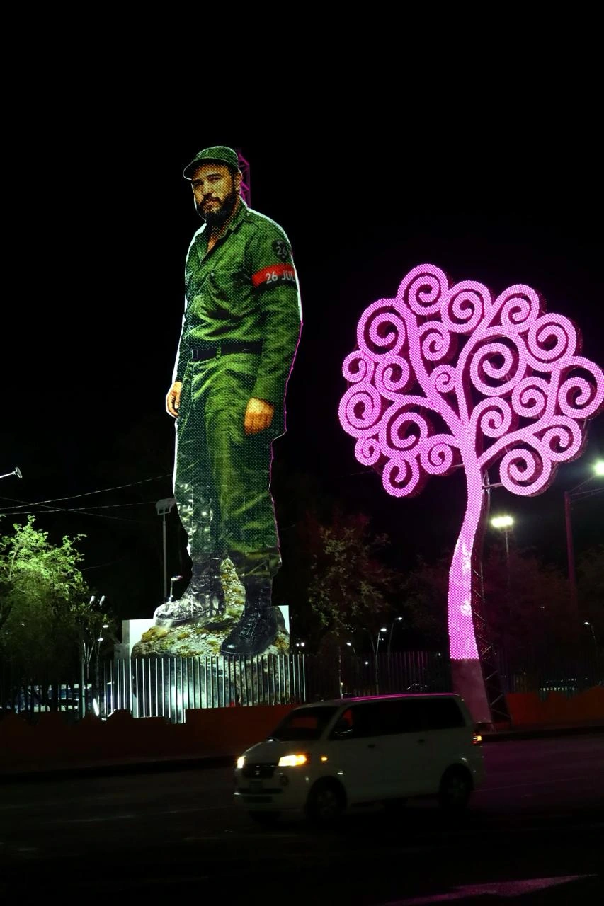 CASTRO39