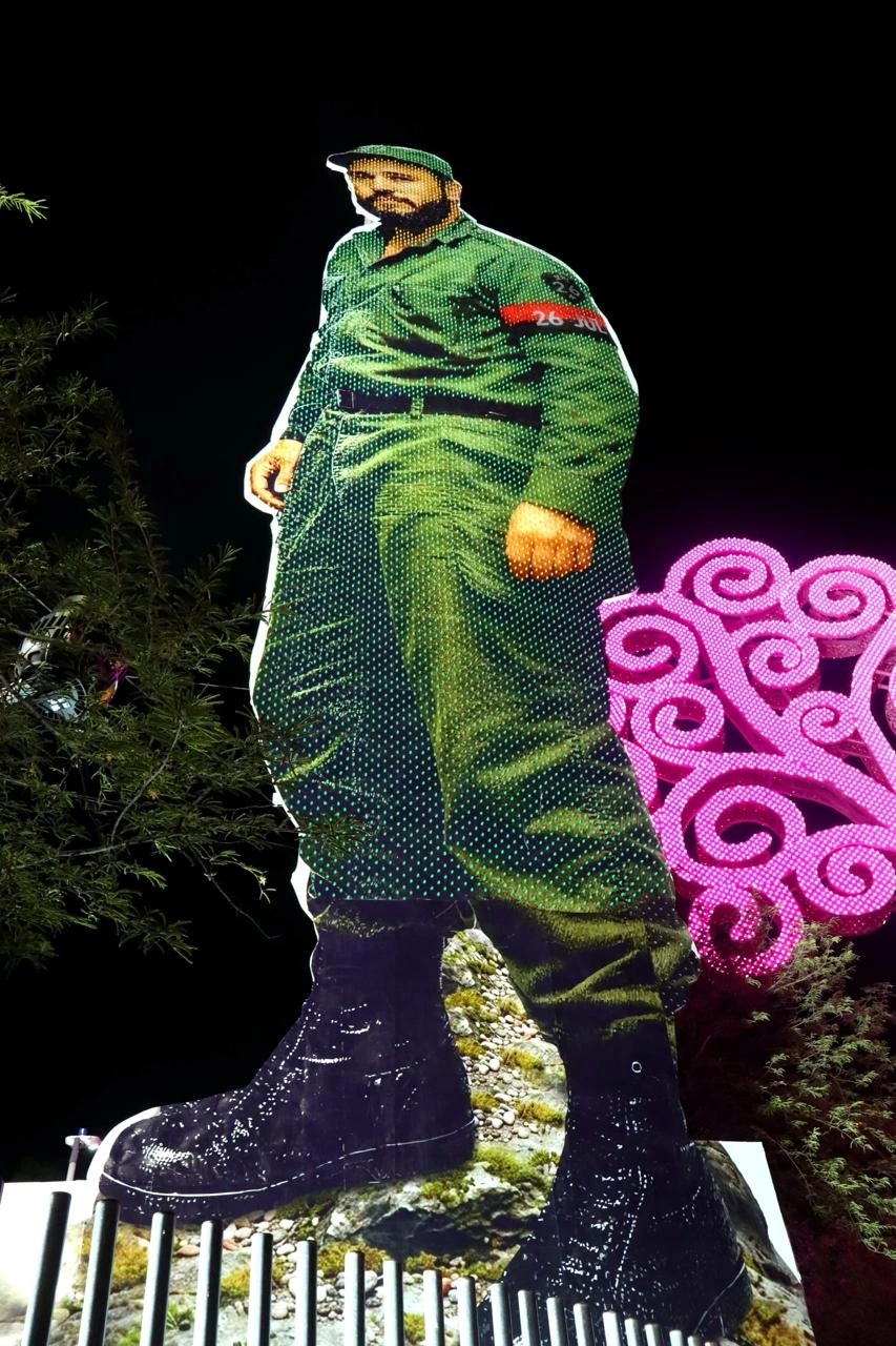 CASTRO46