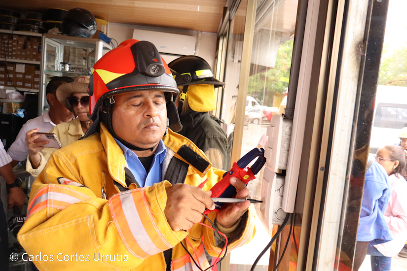 BOMBEROS3