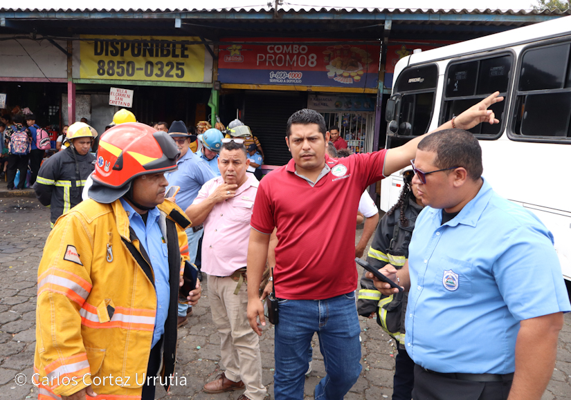 BOMBEROS30