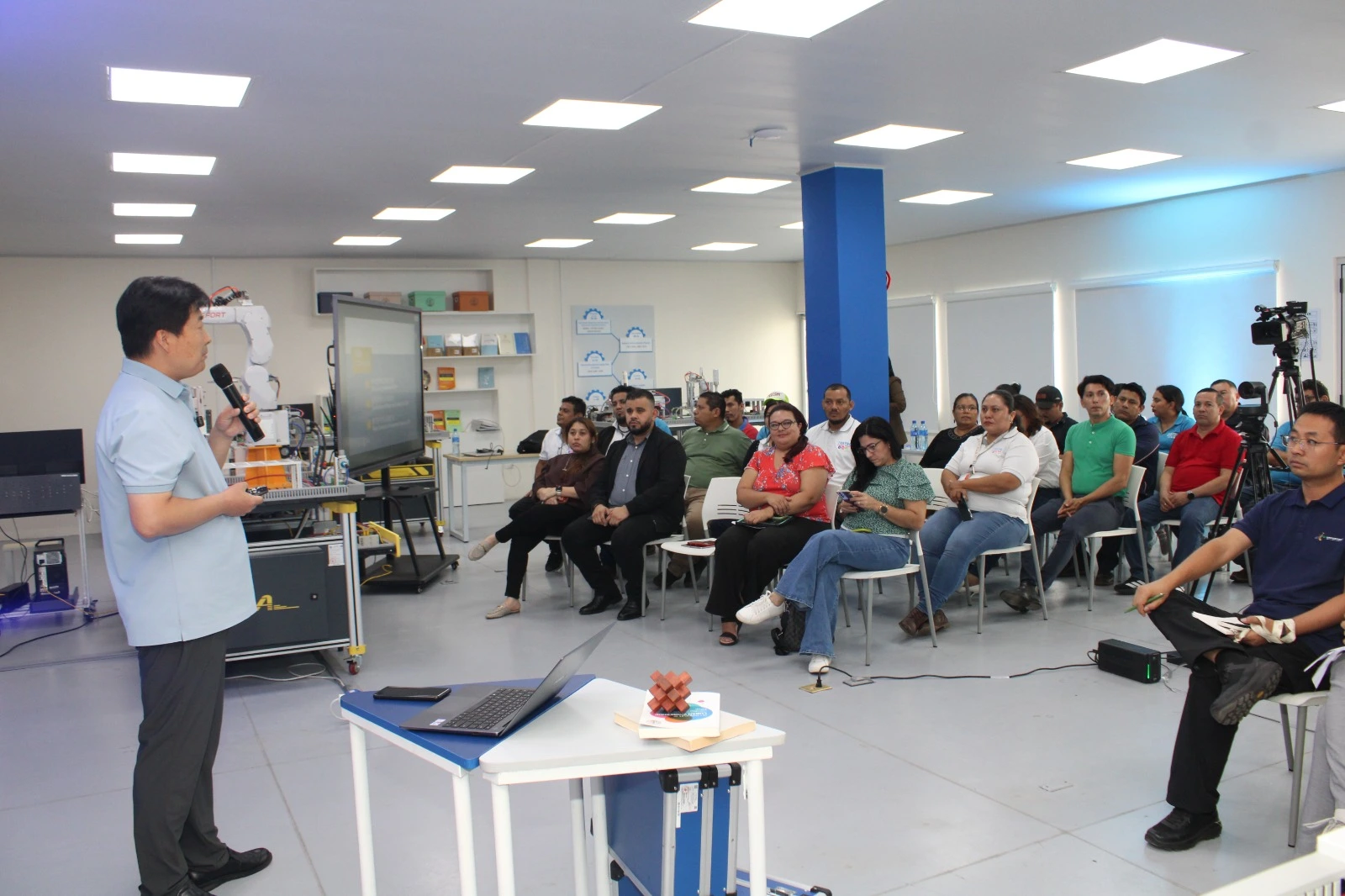 TALLER2