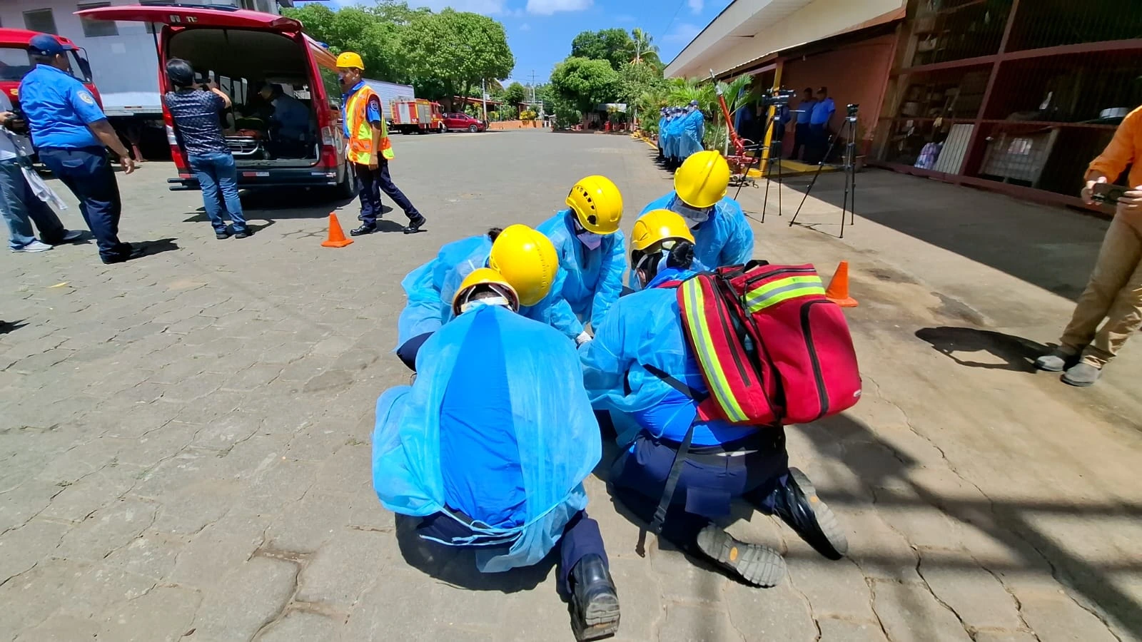 BOMBEROS17