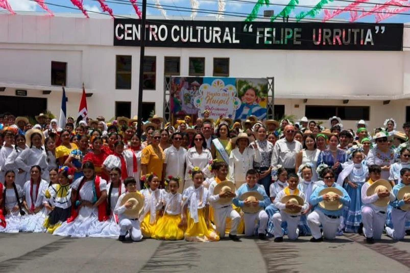 HUIPIL10