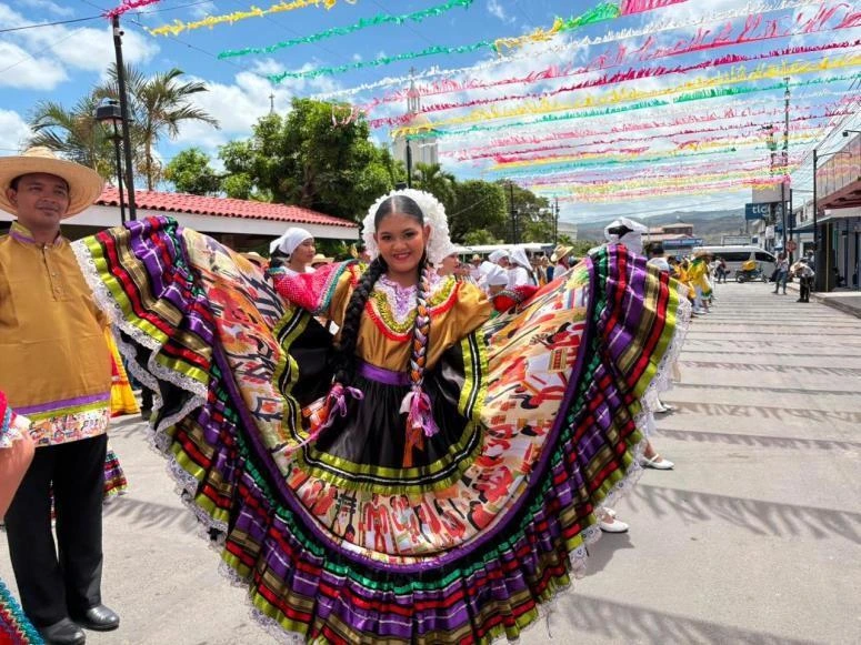 HUIPIL2