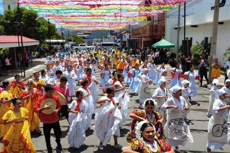 HUIPIL9