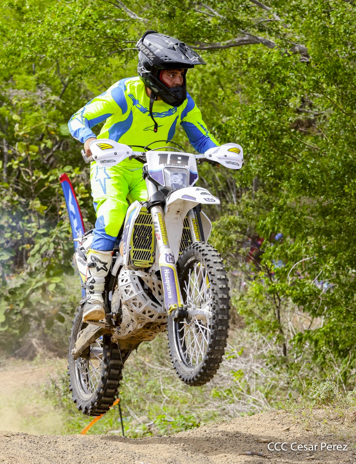 MOTO-(17)