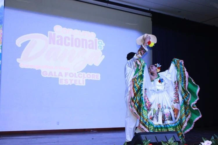 FOLCLOR15