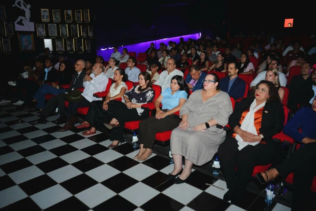 CINE-AUROPEO4